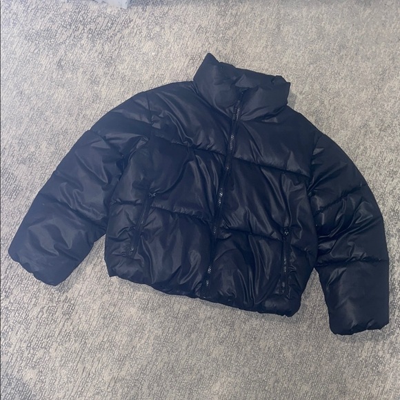 Old Navy Jackets & Blazers - Black Puffer Jacket Women’s